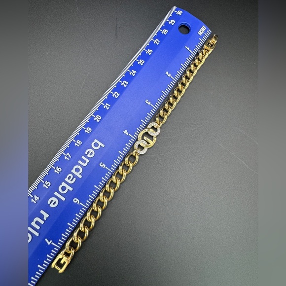 LOT 1616 18K gold plated Givenchy vintage bracelet - Picture 6 of 6